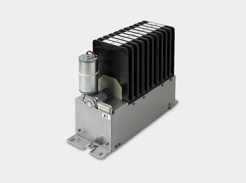 CO4 – High-voltage changeover unit for rail vehicles